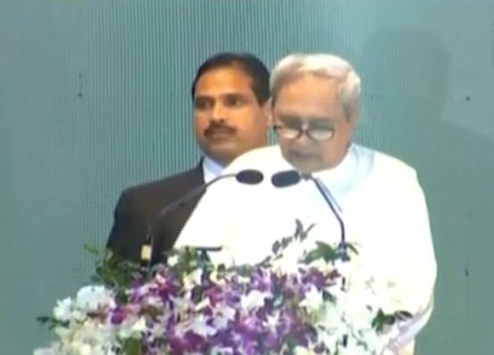 Naveen felicitates 11 families  who sacrificed their land for Puri Jaganath temple beautification