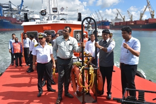 Union shipping minister emphasizes on faster development of Paradip PCPIR and coastal shipping