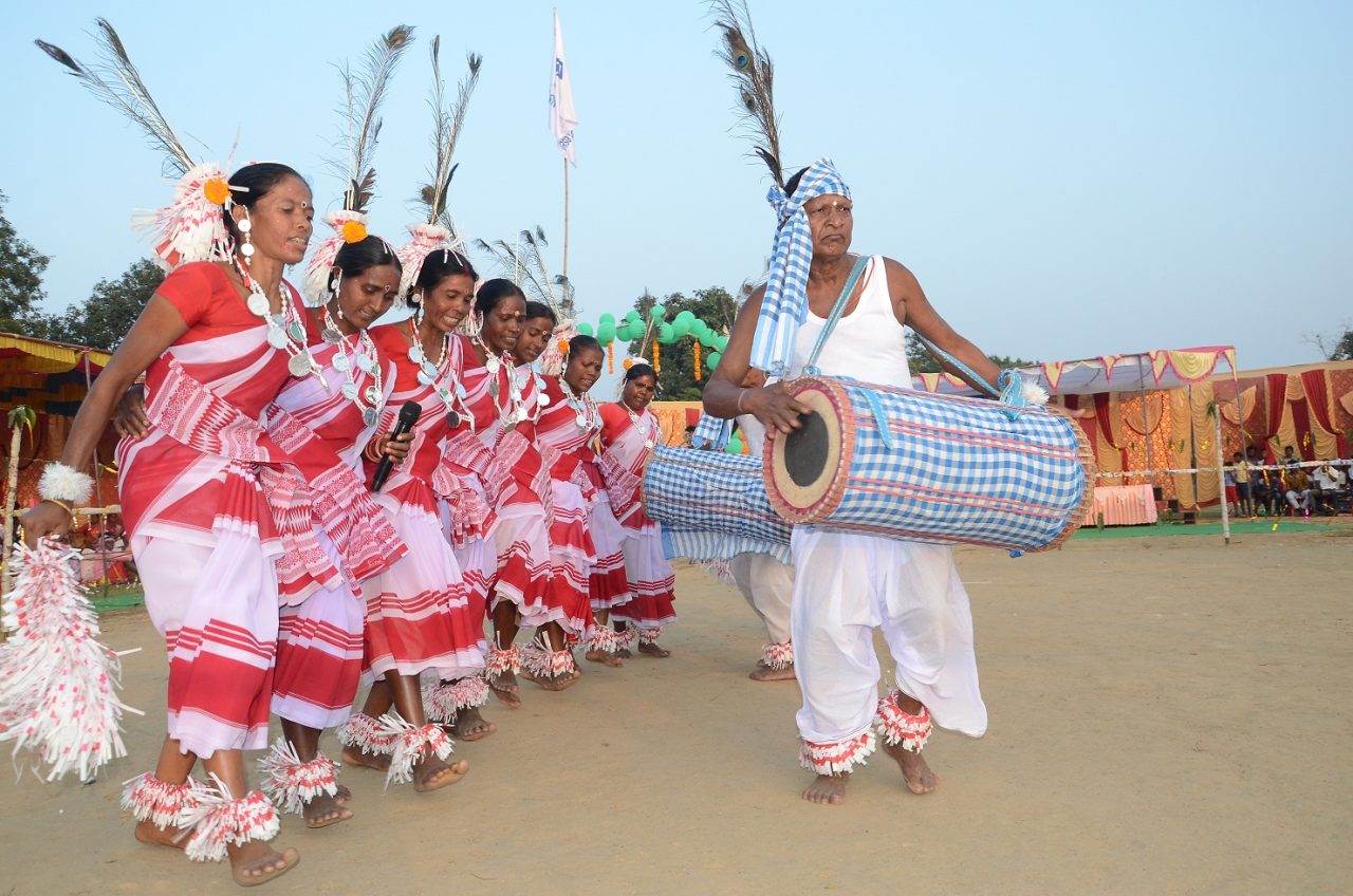 30 dance troupes from Lathikata in Synergy Lok Sanskrutik Mahotsav of Rourkela Steel Plant