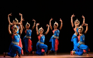 Antardrishti- a tribute in dance to Odissi guru Kelucharan Moahapatra