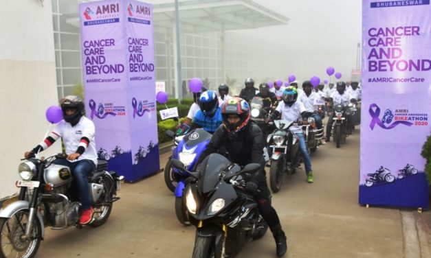 Bhubaneswar  AMRI Hospital Organises Bikeathone for Cancer Awareness