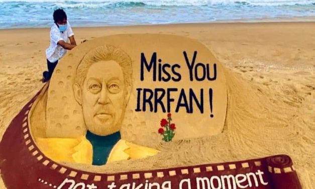 Int’l sand artist Sudarsan pays rich tribute to Irfan
