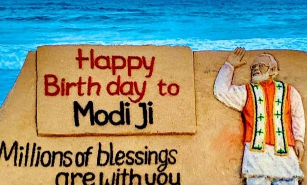 Int’l sand artist Sudarsan Patnaik’s birthday wishes for Modi