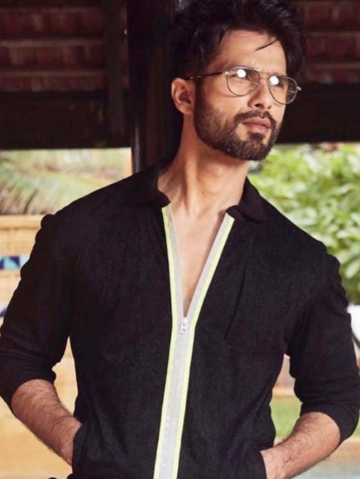 Shahid Kapoor seals a Rs100 crore deal with Netflix - India Whispers