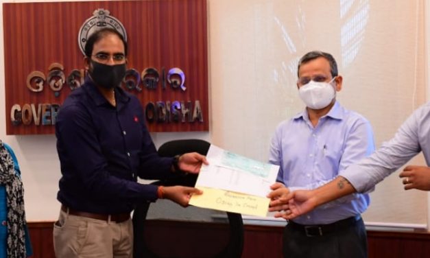 Oman Odia Association donates to CMRF