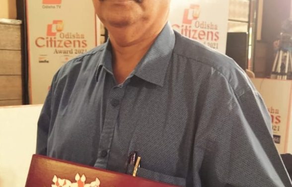 Eminent Cardiologist Dr. Mahendra Tripathy wins OTV Odisha Citizen Award