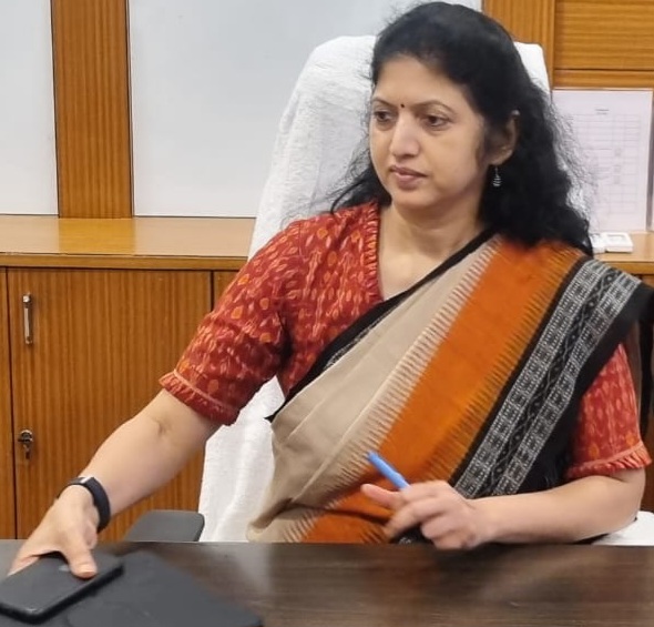 Usha Padhee assumes charge as H & UD principal secretary