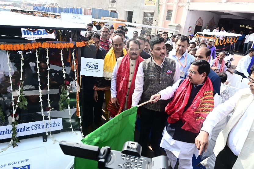 Jagannth Temple gets 10 green vehicle as part of IREDA CSR Initiative