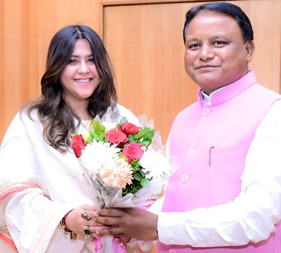 Ekta Kapoor calls on Odisha CM