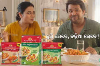 Celebrity Couple Archita & Sabyasachi promotes Juicy Aashirvaad Soya Chunks