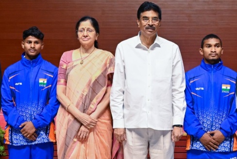 Odisha Guv felicitated Jindal Foundation’s Int’l Wushu Champions