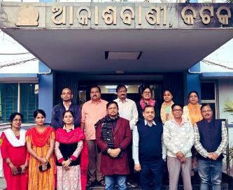 PIB ADG visited AIR Cuttack, stressed on State’s development news