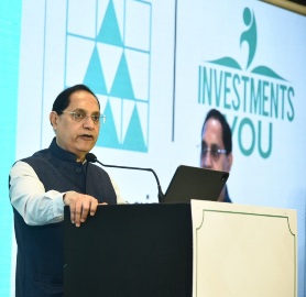 SEBI Chairman Pandey : Indian Market Remains Resilient Amidst Crisis